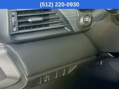 Used 2025 Subaru Outback Premium image 11