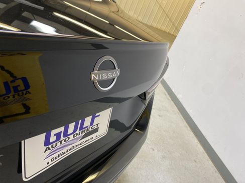 Used 2025 Nissan Altima 2.5 SV FWD image 15