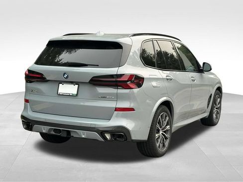 New 2026 BMW X5 xDrive50e w/ M Sport Package AWD/4WD image 4