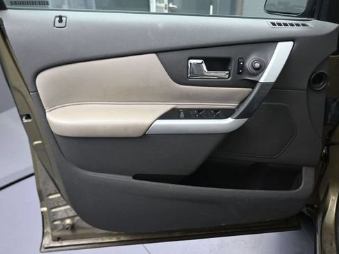 Used 2013 Ford Edge SEL FWD image 20
