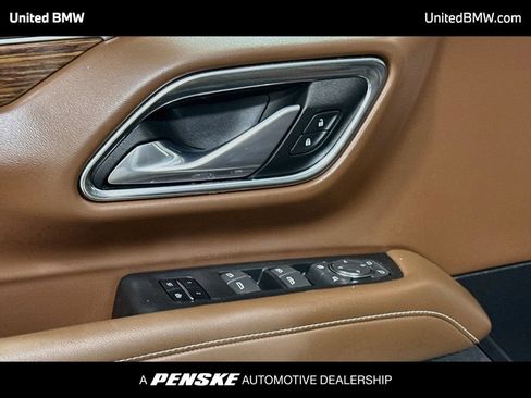 Used 2023 Chevrolet Tahoe High Country AWD/4WD image 10