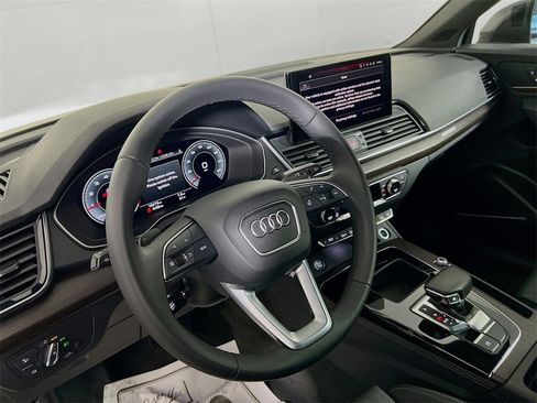Used 2024 Audi Q5 2.0T Premium Plus image 9