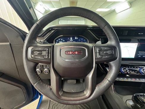 Used 2023 GMC Sierra 1500 AT4 w/ Technology Package AWD/4WD image 39