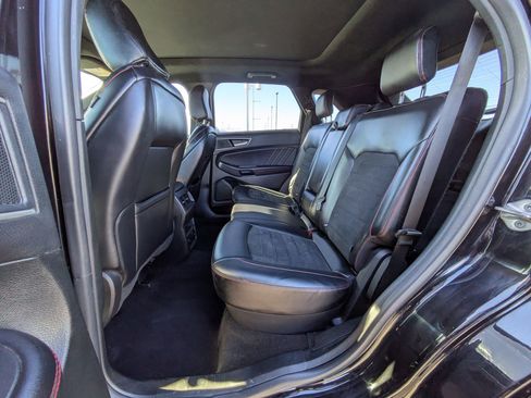 Used 2023 Ford Edge ST-Line w/ Class II Trailer Tow Package image 29