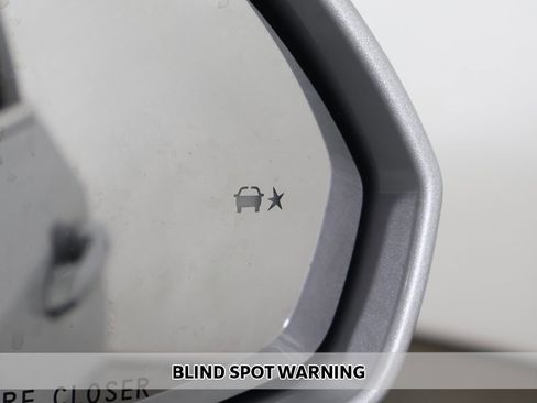 Used 2020 Cadillac XT4 Premium Luxury w/ Cold Weather Package image 6