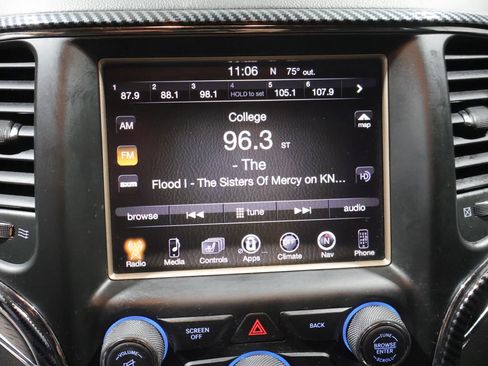 Used 2015 Jeep Grand Cherokee Summit AWD/4WD image 25