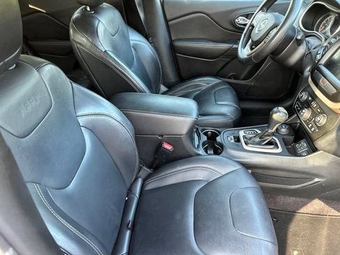 Used 2016 Jeep Cherokee Limited AWD/4WD image 26