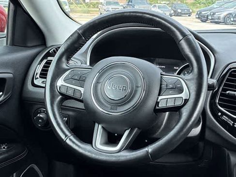 Used 2018 Jeep Compass Limited w/ Navigation Group FWD image 23