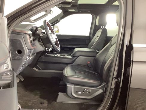 Used 2022 Ford Expedition Limited image 19