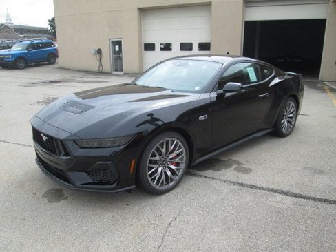 New 2025 Ford Mustang GT Premium RWD image 4