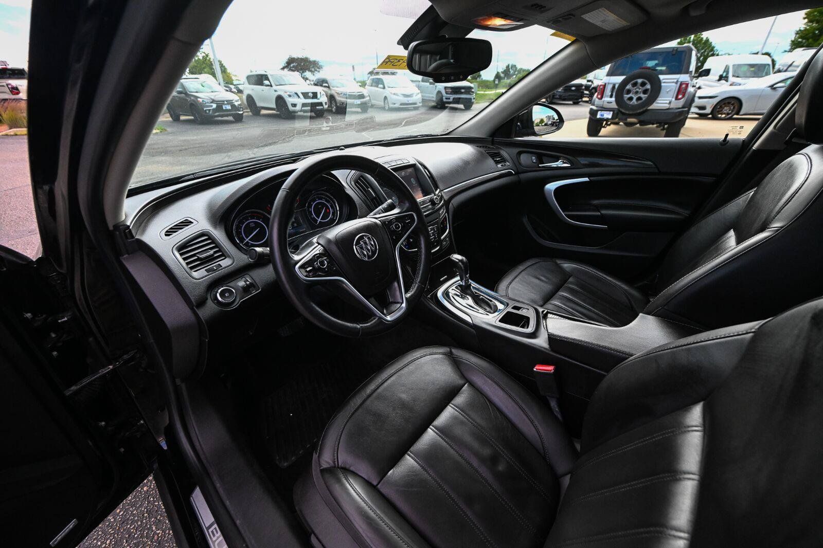 Used 2016 Buick Regal Premium FWD image 17