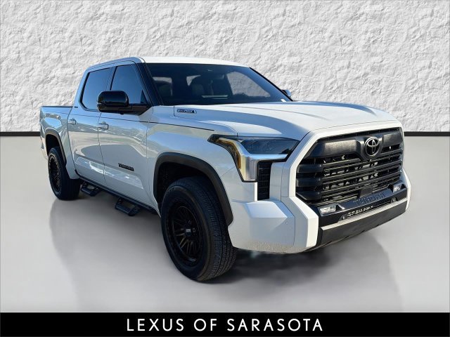 Used 2025 Toyota Tundra Limited AWD/4WD image 1
