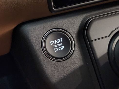 New 2026 Land Rover Defender 110 X-Dynamic SE image 20