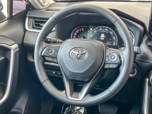 Used 2023 Toyota RAV4 XLE Premium FWD image 15