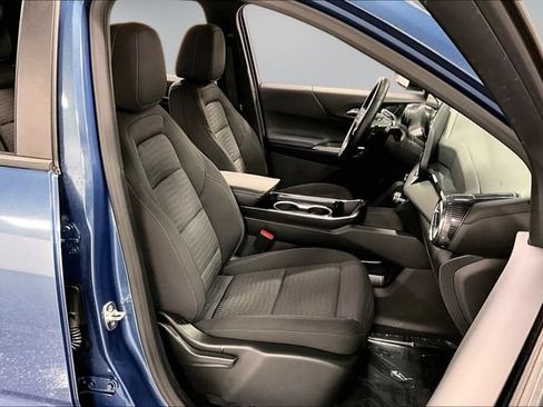 Used 2025 Chevrolet Equinox LT FWD image 25
