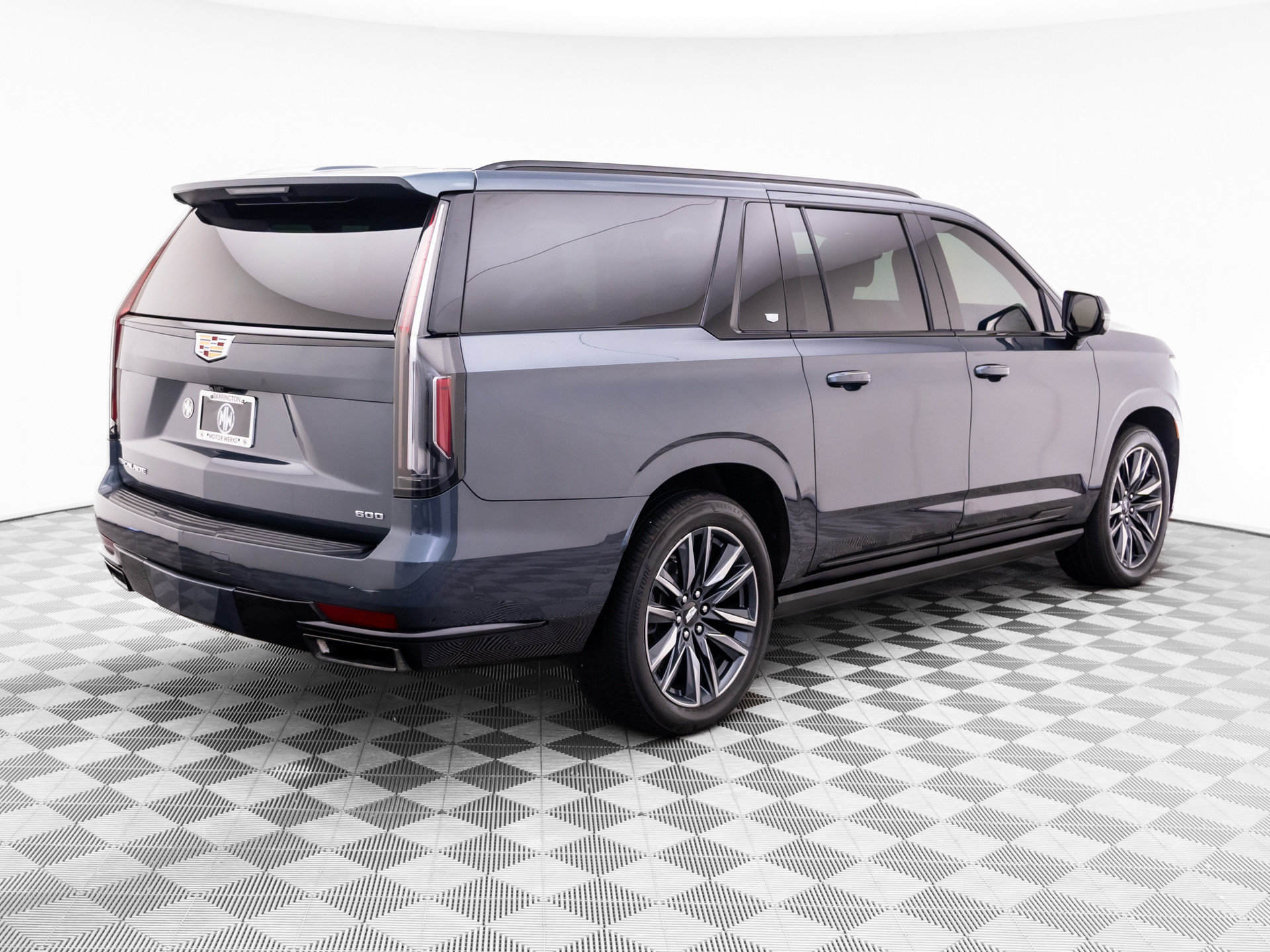 Used 2021 Cadillac Escalade ESV Sport w/ Driver Assist Tech Package AWD/4WD image 5