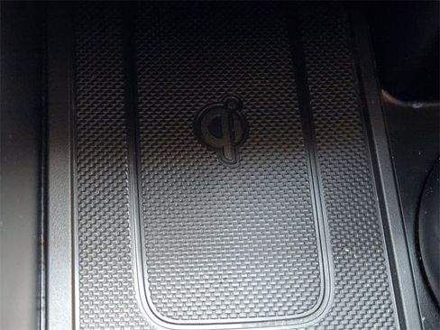 Used 2022 Hyundai Palisade Limited w/ Cargo Package image 23