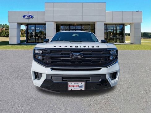 New 2025 Ford Expedition Platinum w/ Stealth Performance Package AWD/4WD image 10