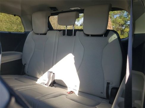 New 2026 Kia Carnival SX Prestige image 11