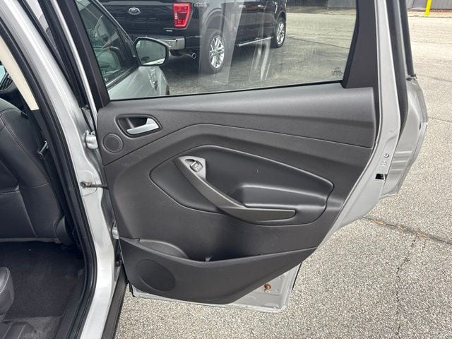Used 2018 Ford Escape Titanium w/ Ford Safe & Smart Package AWD/4WD image 38
