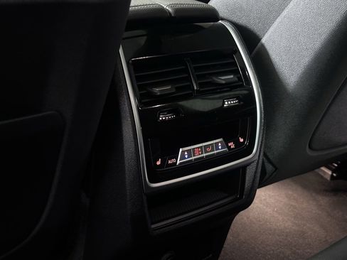 Used 2019 BMW X5 xDrive40i w/ Off-Road Package image 24