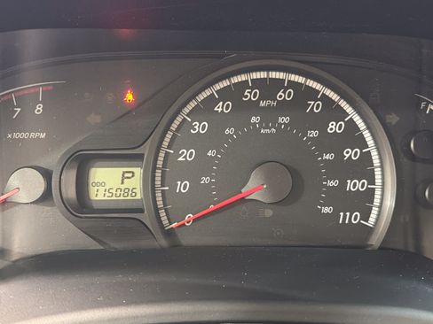 Used 2012 Toyota Sienna LE FWD image 17