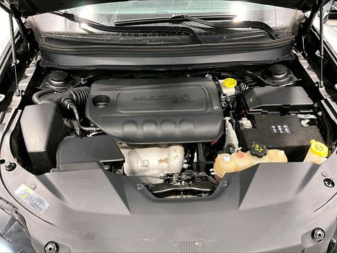 Used 2019 Jeep Cherokee Latitude Plus image 29