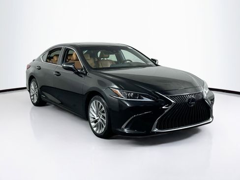 Used 2019 Lexus ES 300h image 3