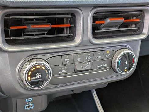 Used 2024 Ford Maverick XLT FWD image 13
