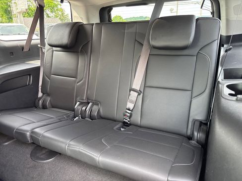 Used 2018 GMC Yukon XL SLT w/ Premium Edition AWD/4WD image 15