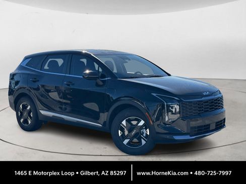 New 2026 Kia Sportage LX image 1