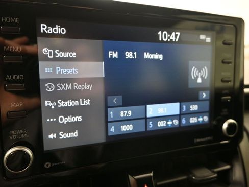Used 2022 Toyota Corolla Cross LE FWD image 17