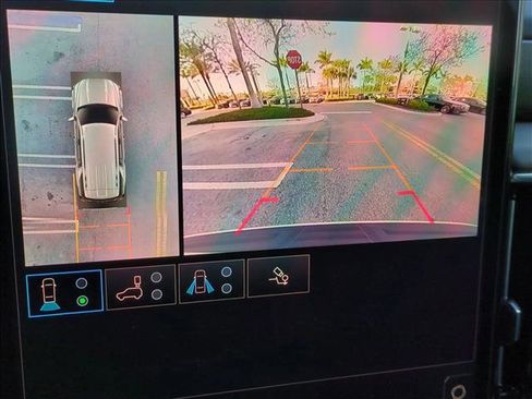 Used 2025 GMC Yukon Denali Ultimate image 14