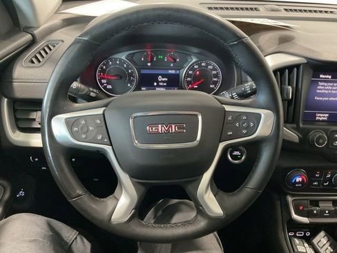 Used 2024 GMC Terrain SLT image 13