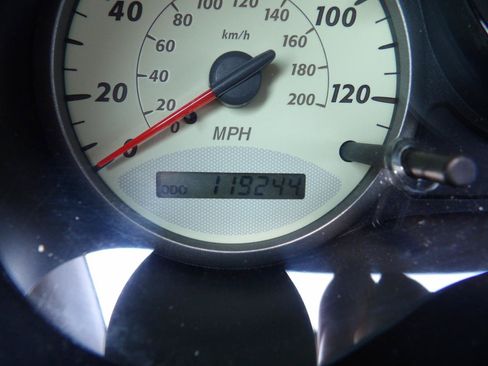 Used 2001 Toyota RAV4 Limited FWD image 13