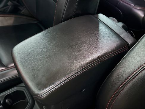 Used 2020 Jeep Wrangler Unlimited Rubicon w/ Dual Top Group image 18