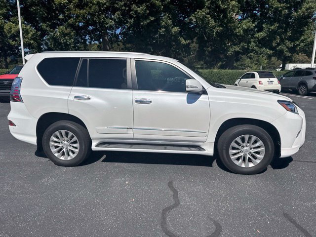 Used 2017 Lexus GX 460 Premium w/ Premium Package AWD/4WD image 2