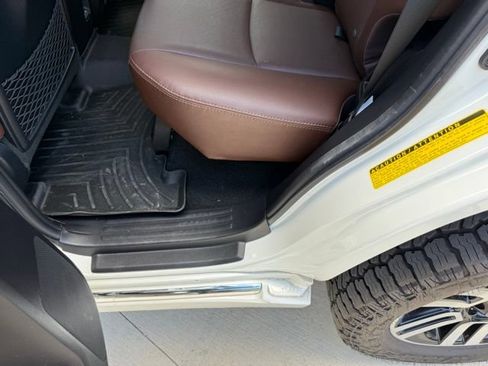 Used 2023 Toyota 4Runner Limited AWD/4WD image 55