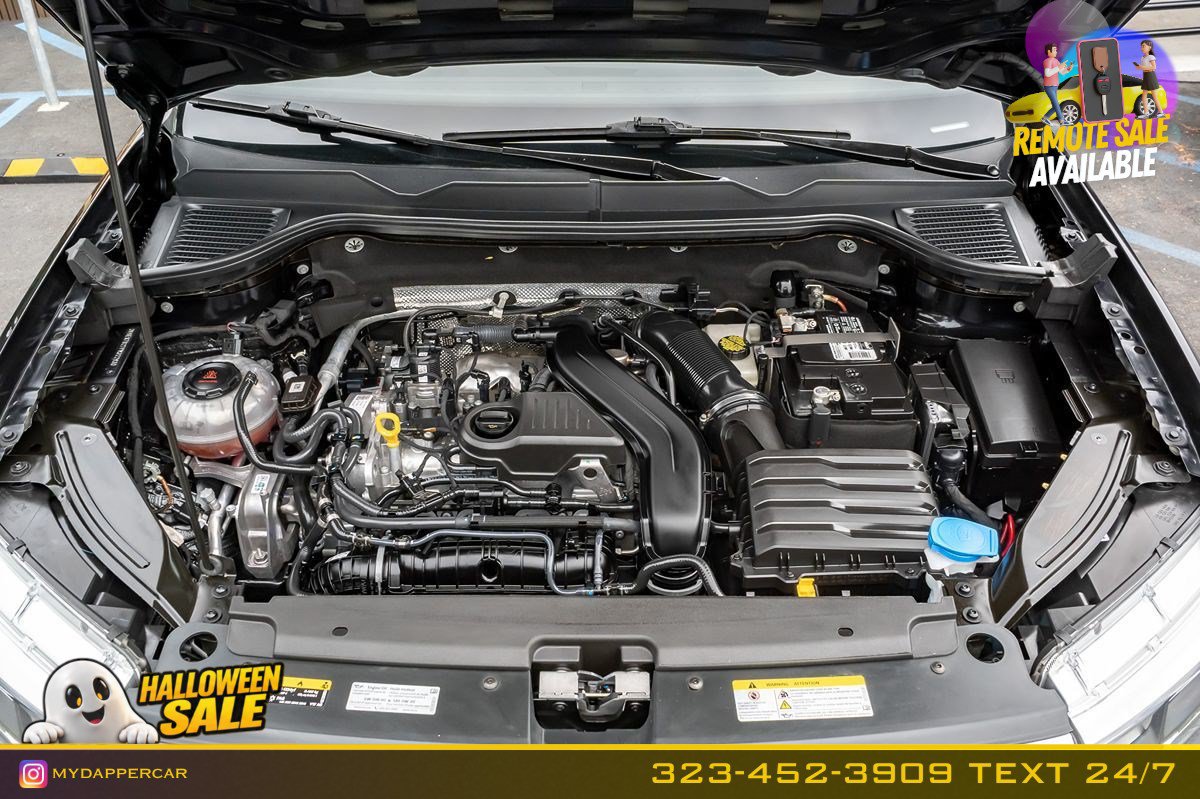 Used 2023 Volkswagen Taos SE w/ Panoramic Sunroof Package FWD image 18