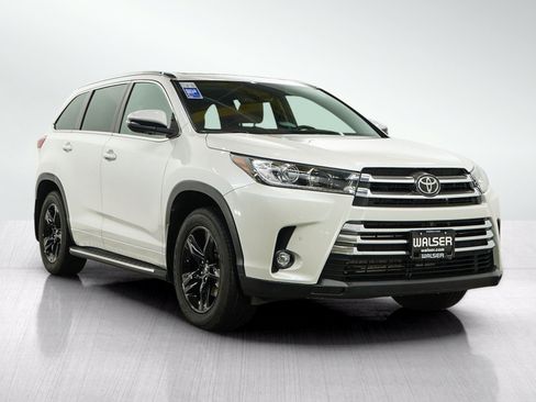 Used 2019 Toyota Highlander Limited Platinum AWD/4WD image 8