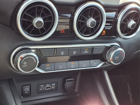 Used 2024 Nissan Sentra SV image 12