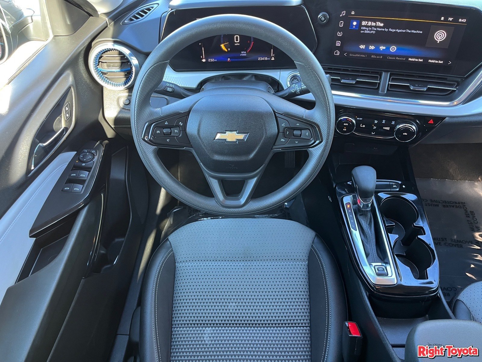 Used 2026 Chevrolet Trax LT FWD image 16
