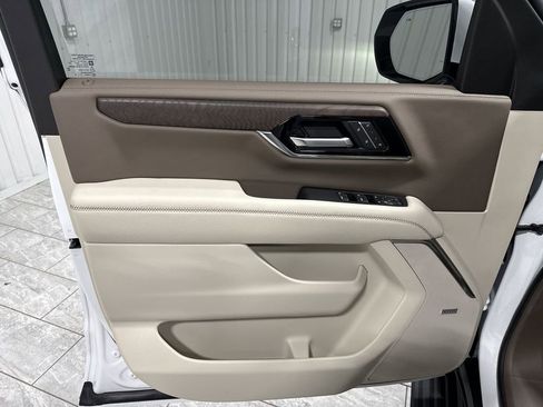 New 2026 GMC Yukon XL Denali w/ Denali Reserve Package AWD/4WD image 23