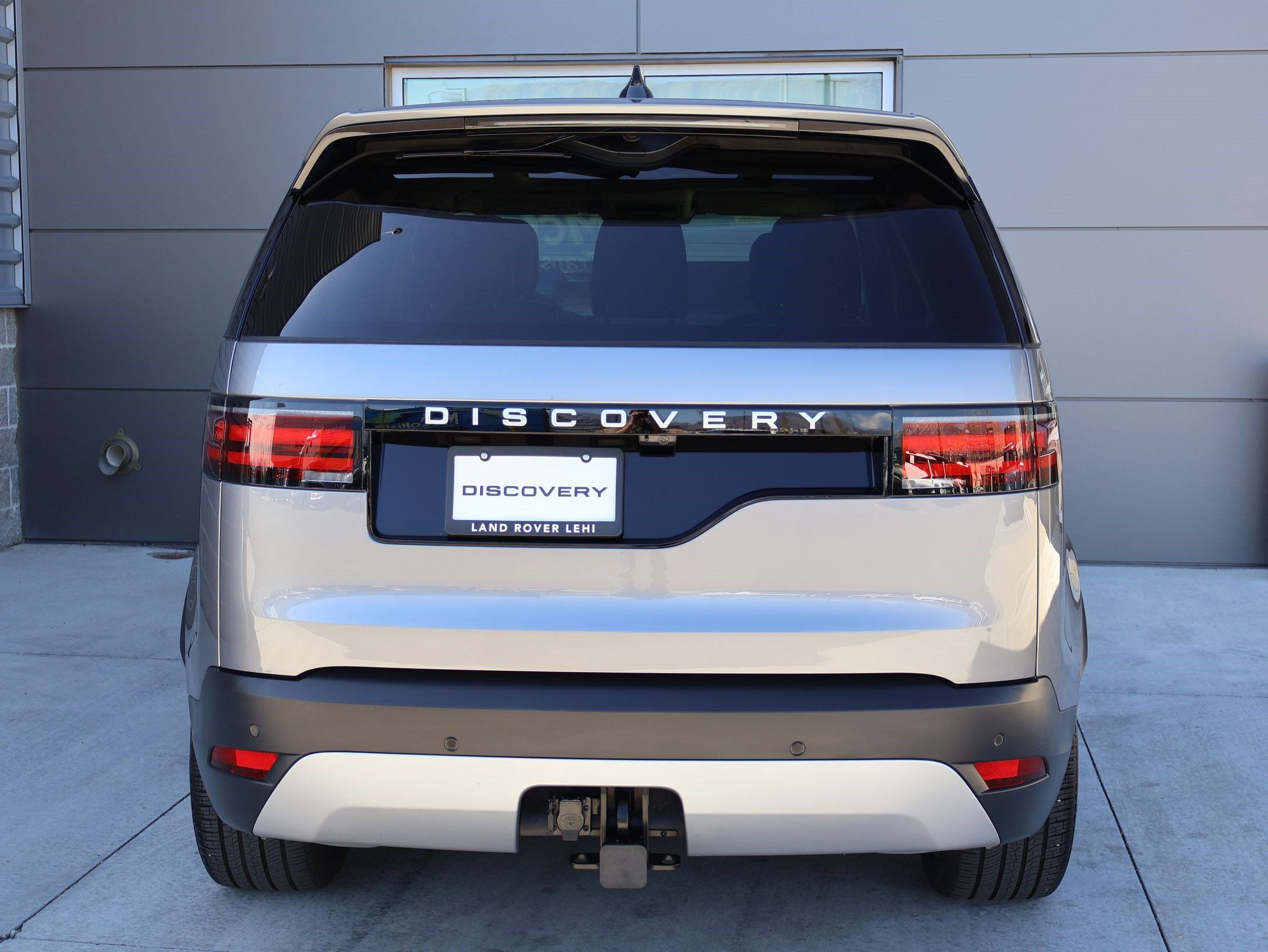 Used 2026 Land Rover Discovery S AWD/4WD image 9