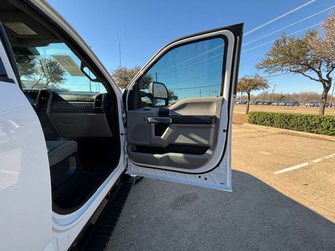 Used 2021 Ford F250 XLT w/ FX4 Off-Road Package image 16