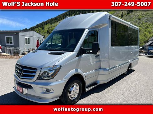 Used 2016 Mercedes-Benz Sprinter 3500 image 1