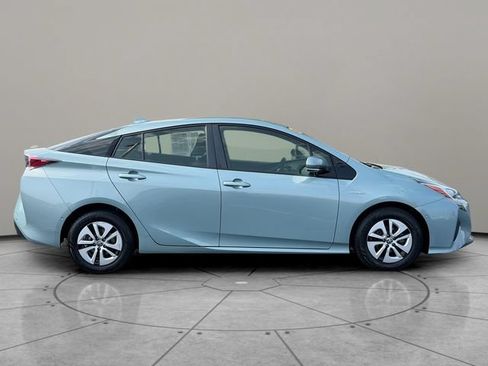 Certified 2018 Toyota Prius Three FWD image 7
