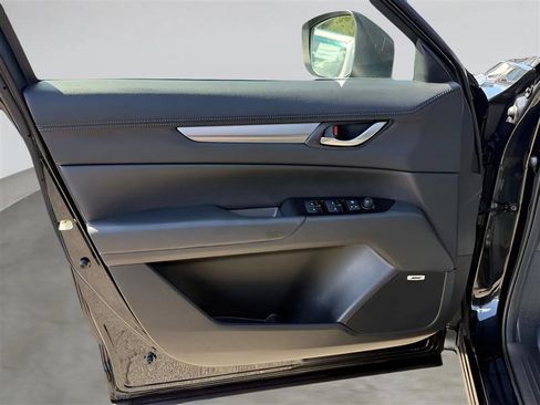 Used 2019 MAZDA CX-5 Touring image 12