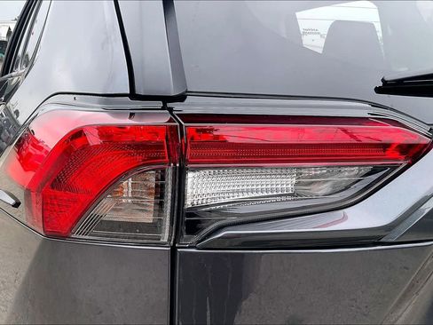 Used 2025 Toyota RAV4 XLE w/ Convenience Package FWD image 29