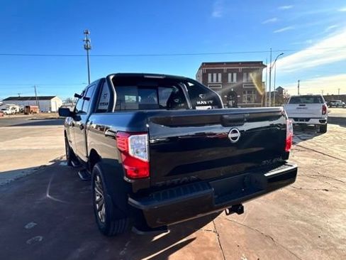 Certified 2024 Nissan Titan SV w/ SV Bronze Edition Package AWD/4WD image 11